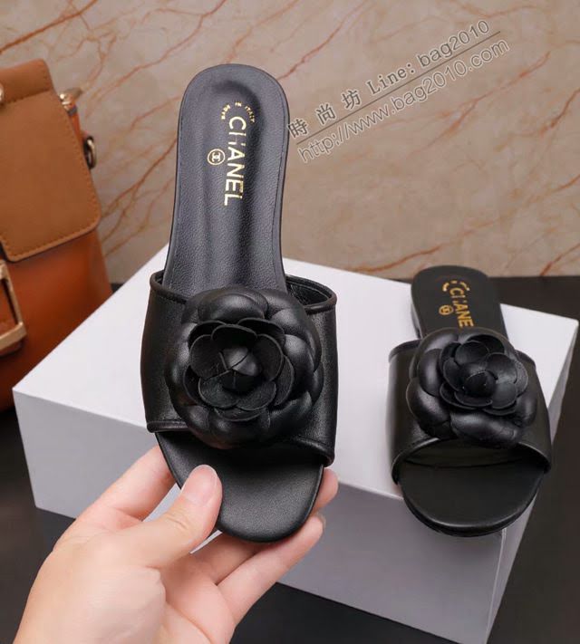 Chanel女鞋 香奈兒2020新款 山茶花平底拖鞋 黑花黑色  naq1114